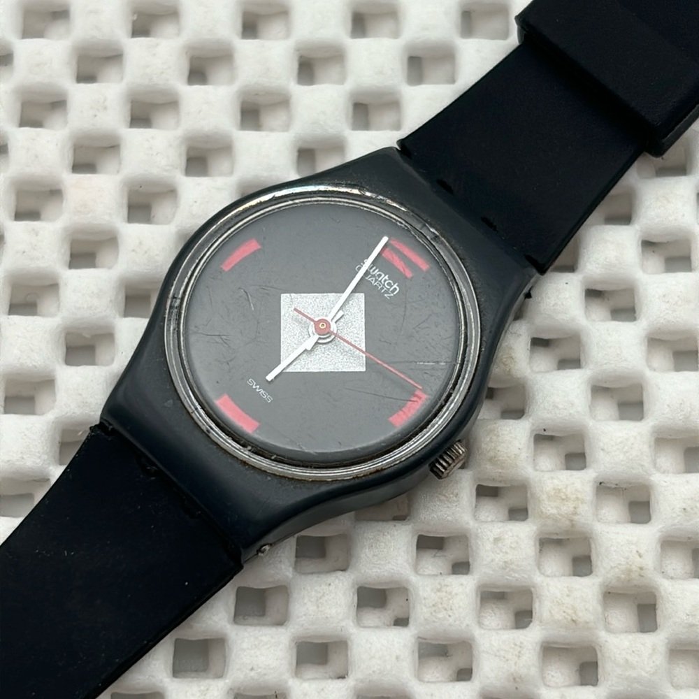 Swatch Watch - LA101 - MAH JONG